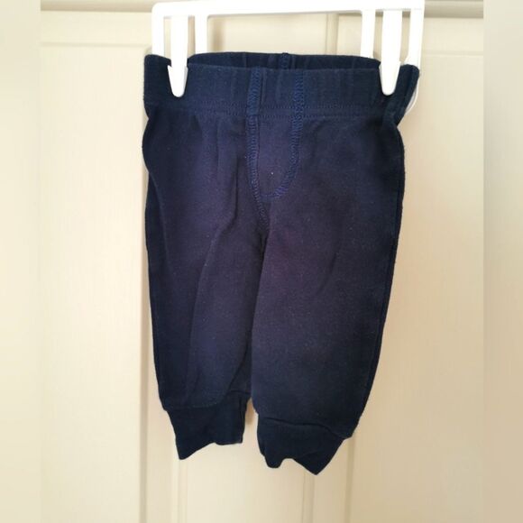 3/$15 Carter's cotton joggers 0-3 m - Picture 1 of 4